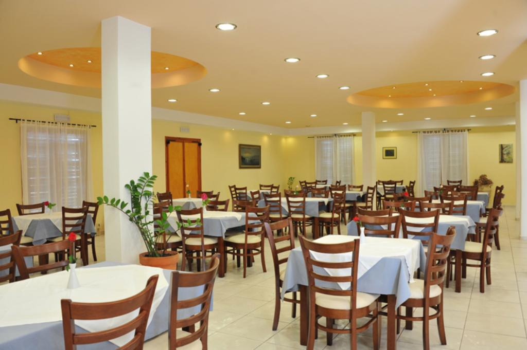 Hotel Eri Paros