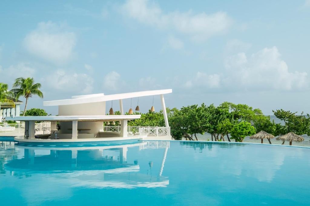 Iberostar Waves Rose Hall Beach