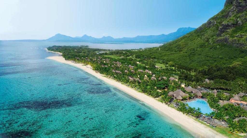 Dinarobin Beachcomber Golf and Spa