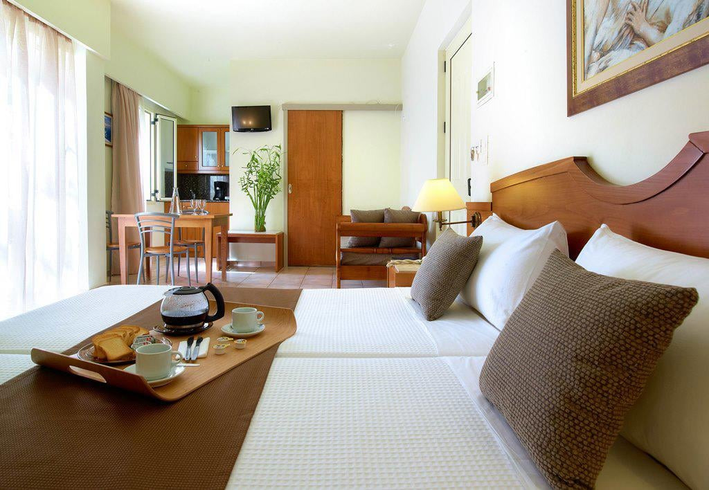 Hotel Elotis Suites 