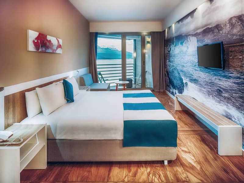 Hotel Carine Delfin