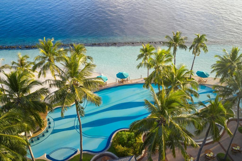 Royal Island Resort and Spa
