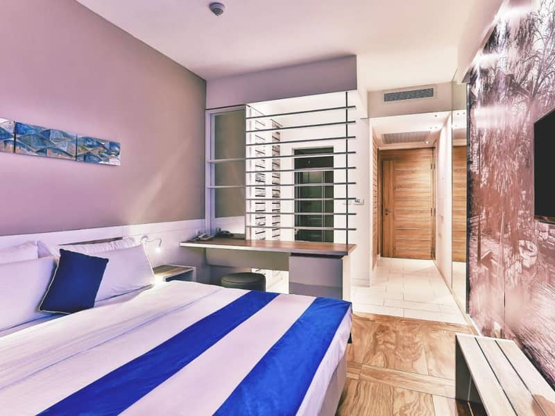 Hotel Carine Delfin