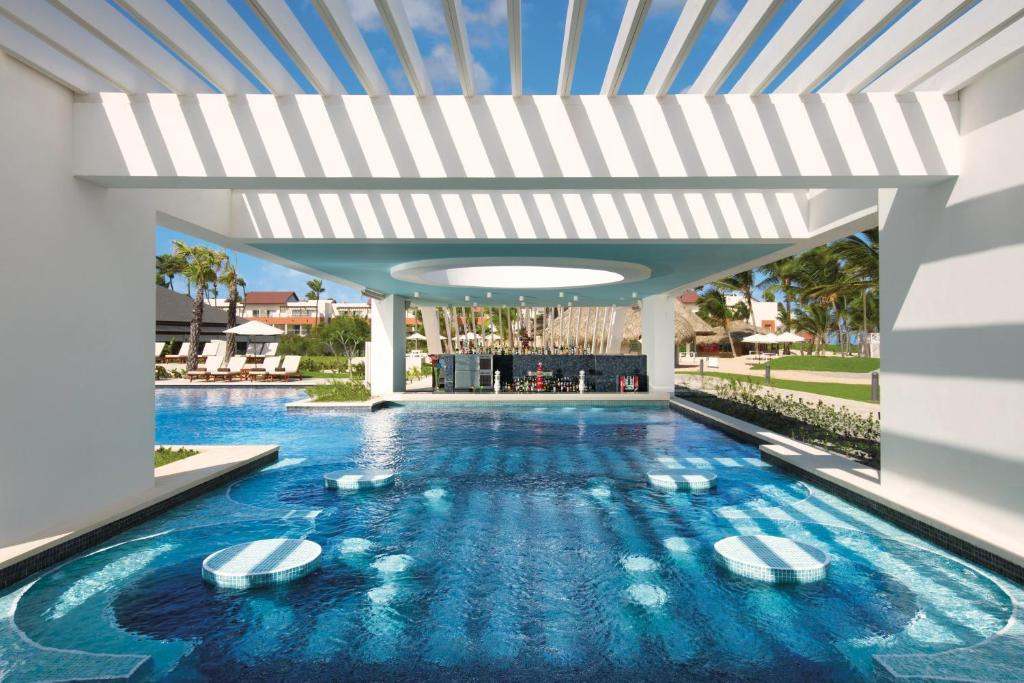 Dreams Onyx Resort and Spa