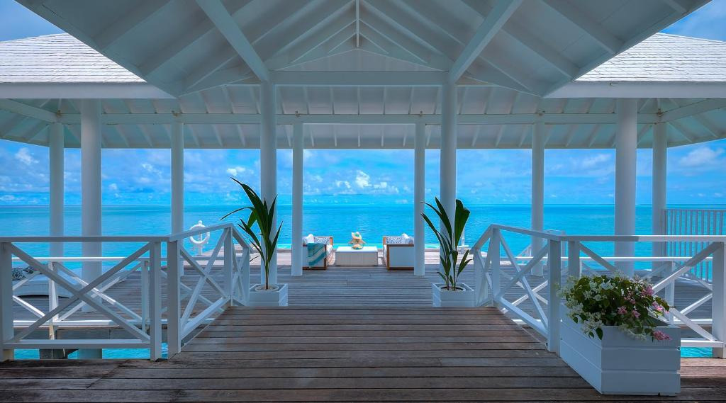 Diamonds Thudufushi