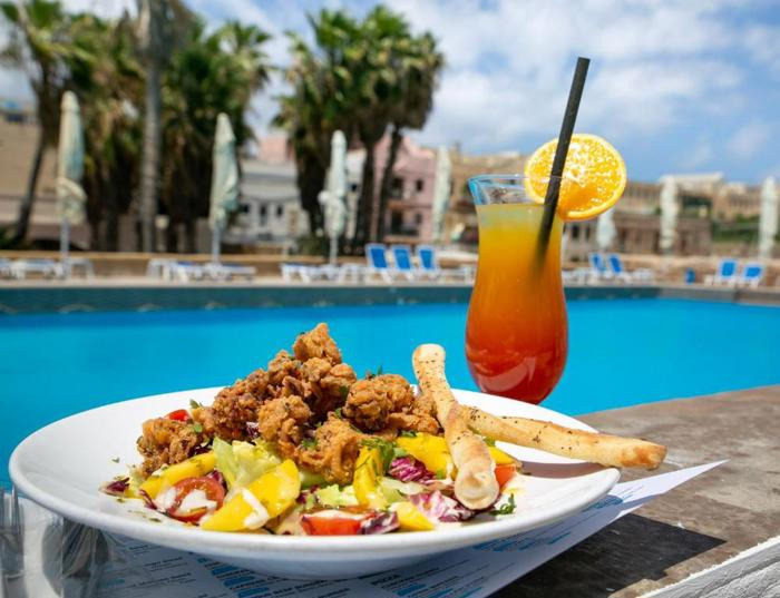Hotel Beach Garden 