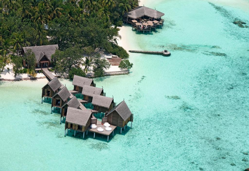 Constance Moofushi Maldives
