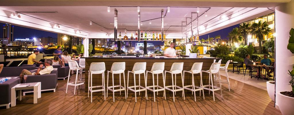 Hotel Corinthia St.Georges Bay