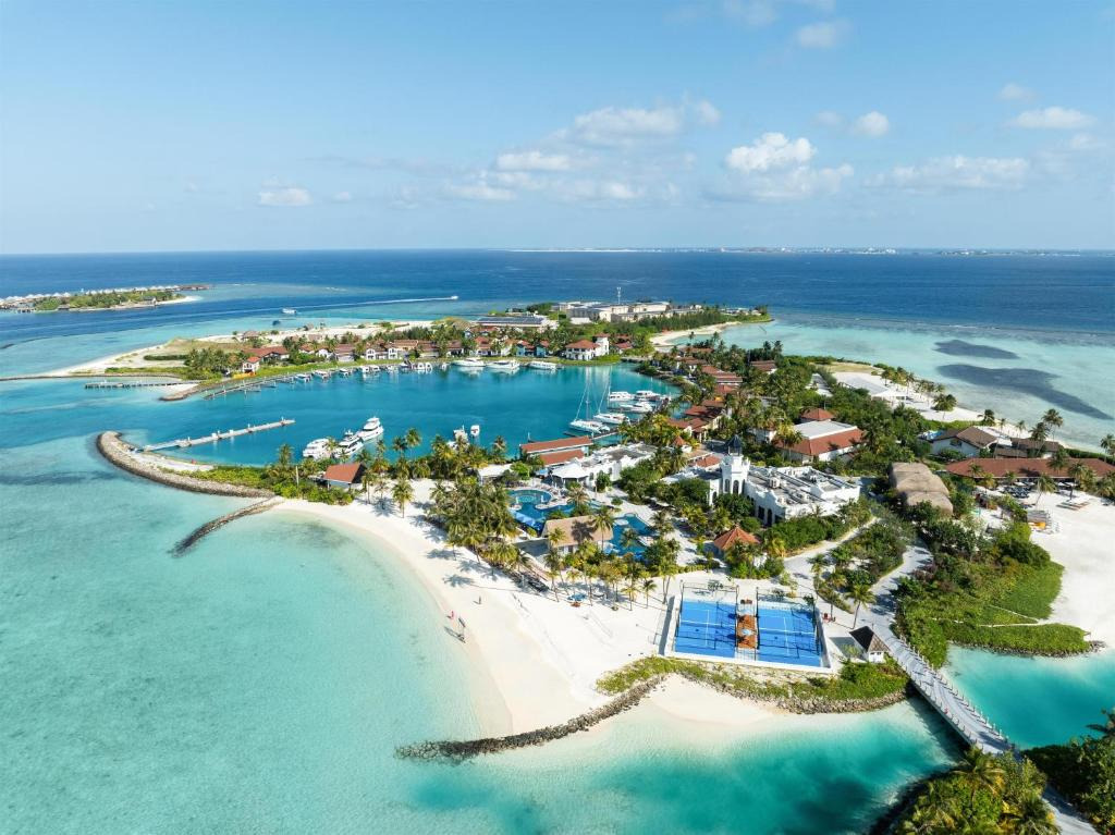Saii Lagoon Curio Collection Hilton