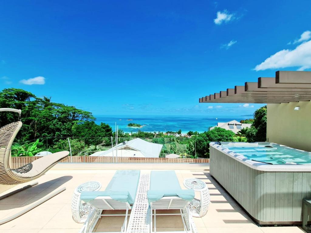 Le Duc De Praslin Hotel and Villas
