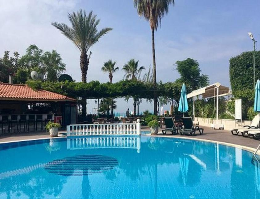 Hotel Azak