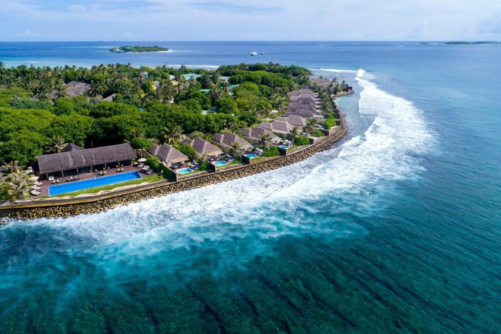 Sheraton Full Moon Resort and Spa