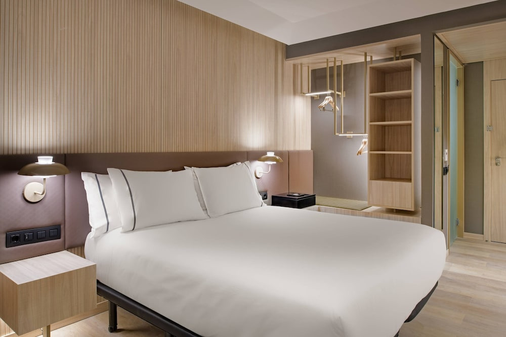  AC Hotel by Marriott Tenerife 