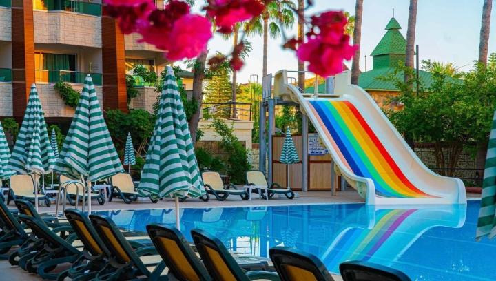Sun and Sea Hotel