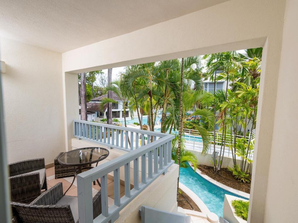 Savannah Beach Club