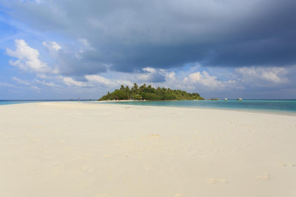 Embudu Village Maldivi