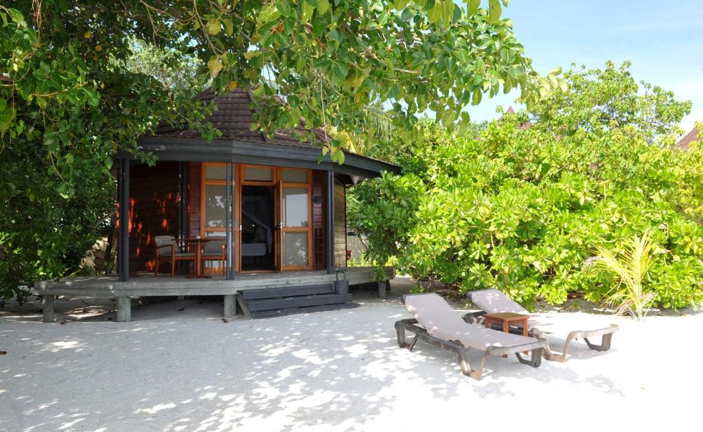 Komandoo Island Resort and Spa