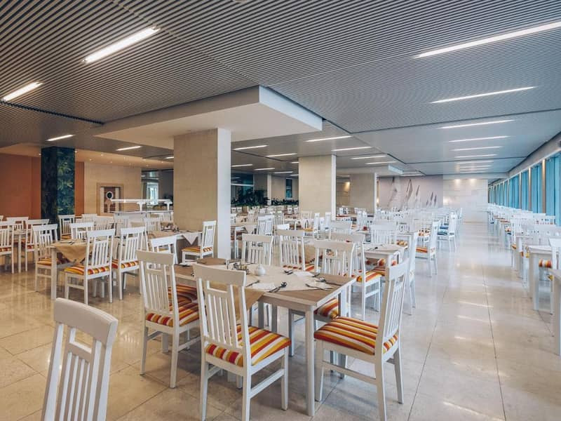 Hotel Carine Delfin