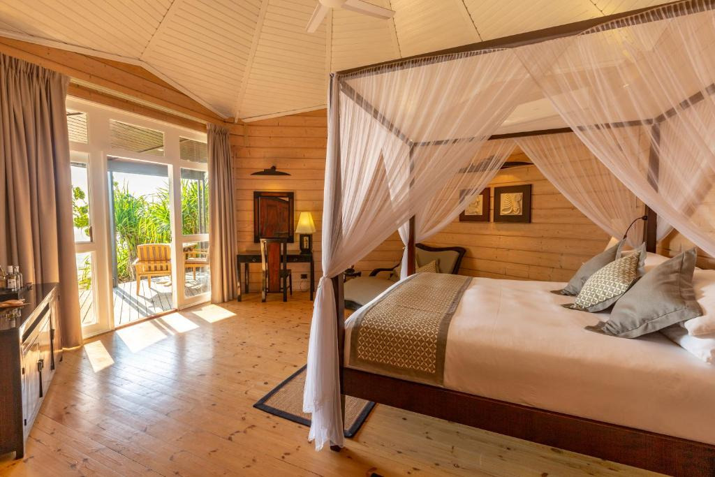 Komandoo Island Resort and Spa