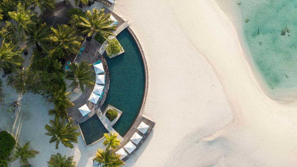 Constance Moofushi Maldives