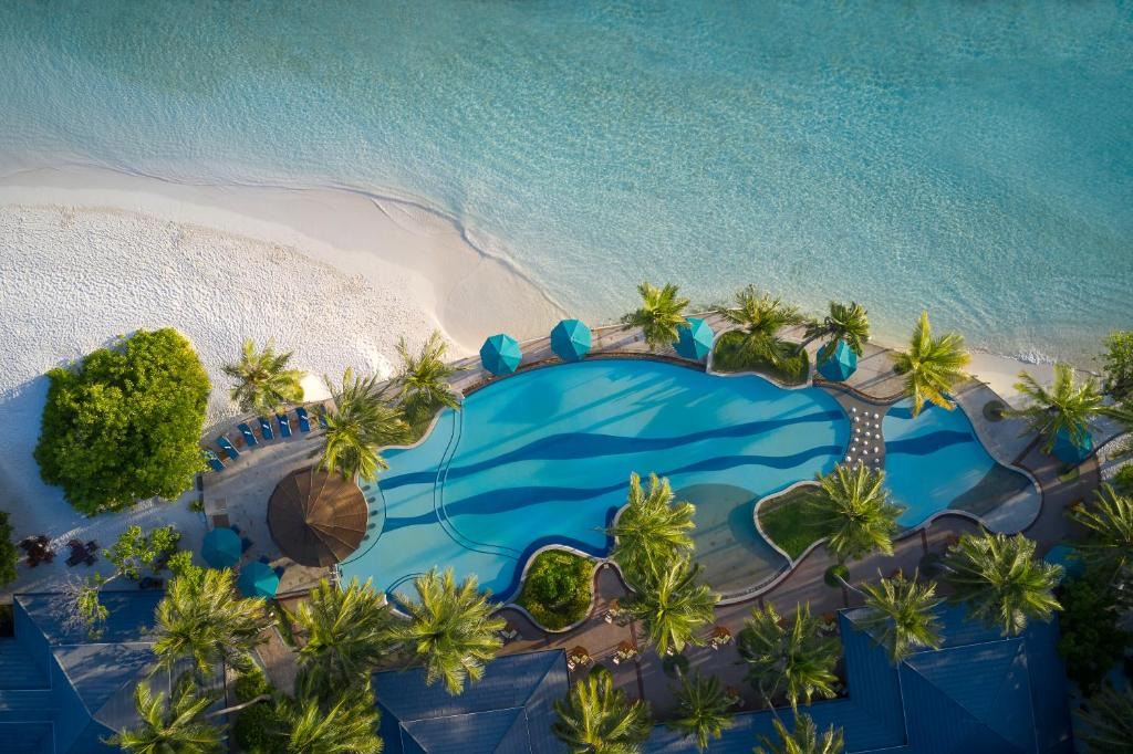 Royal Island Resort and Spa