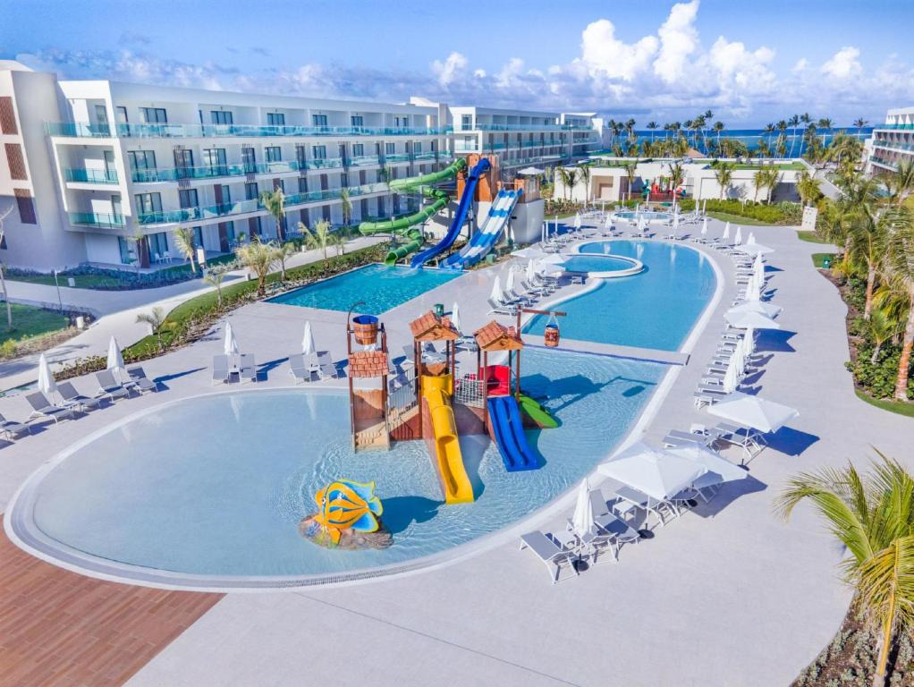 Serenade Punta Cana Beach Resort