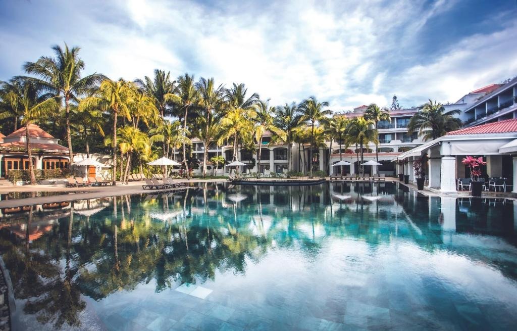 Mauricia Beachcomber Resort and Spa