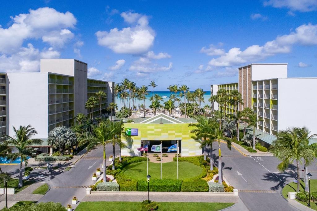 Holiday Inn Resort Aruba Resort