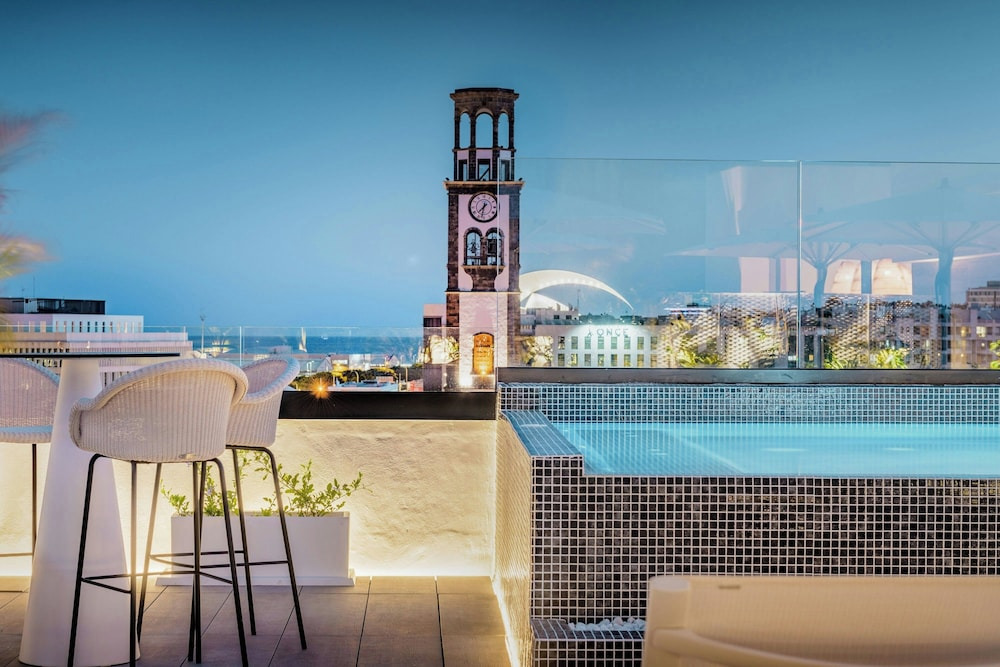  AC Hotel by Marriott Tenerife 