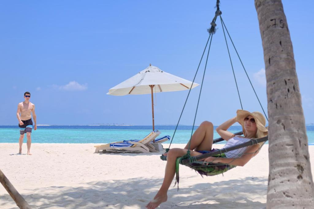 Embudu Village Maldivi