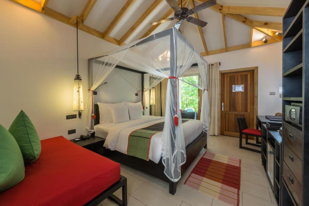 Vilamendhoo Island Resort and Spa