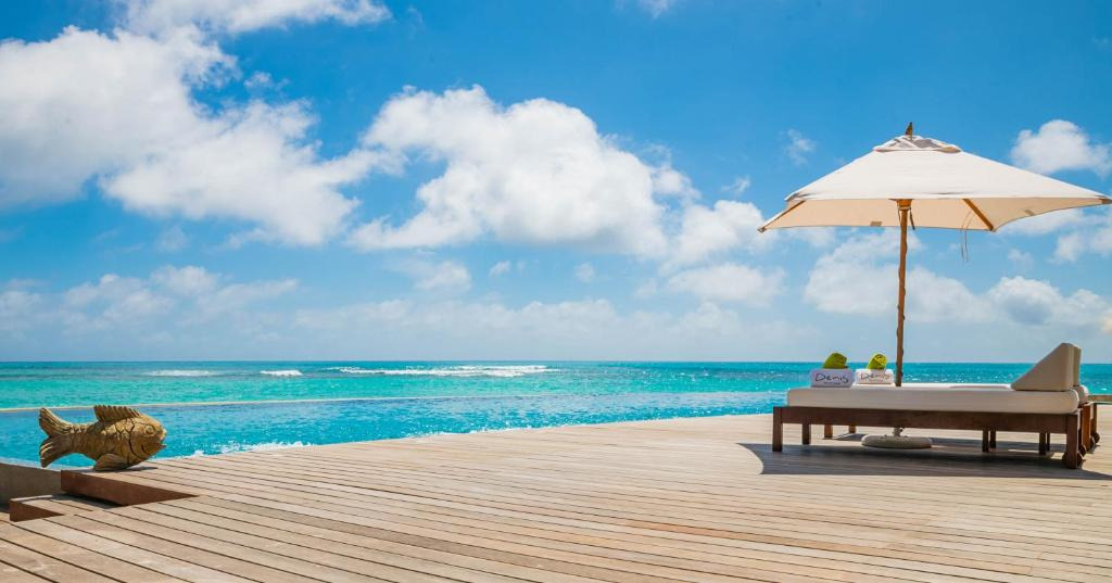 Denis Private Island