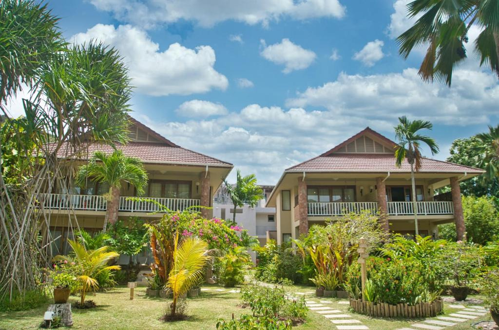 Le Duc De Praslin Hotel and Villas