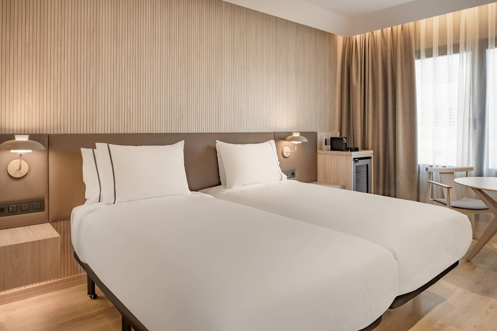  AC Hotel by Marriott Tenerife 