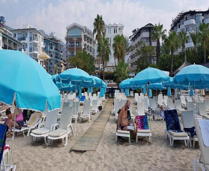 Hotel Azak
