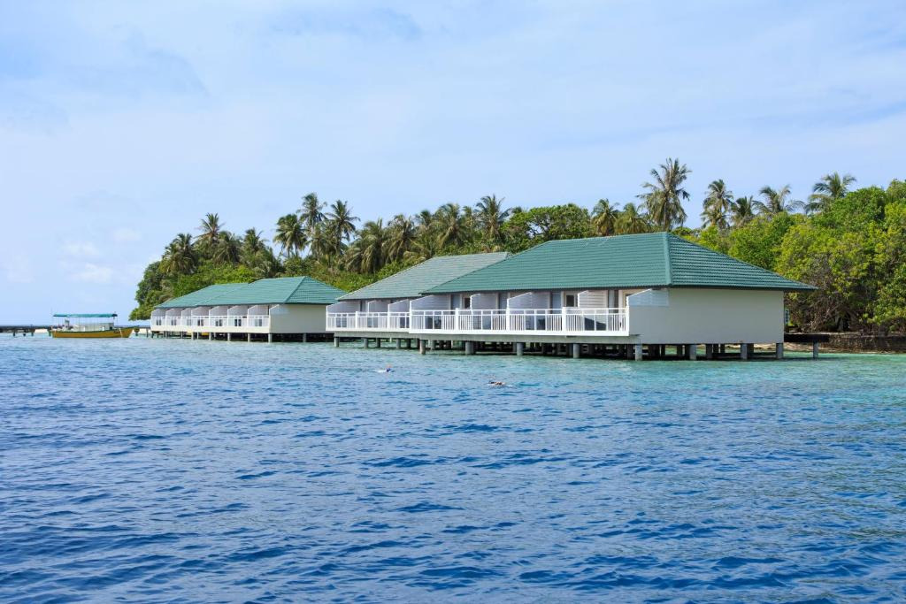 Embudu Village Maldivi