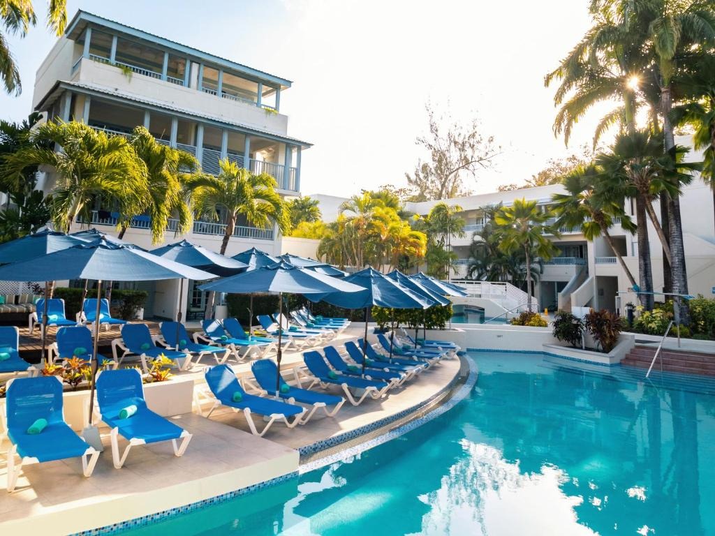 Savannah Beach Club