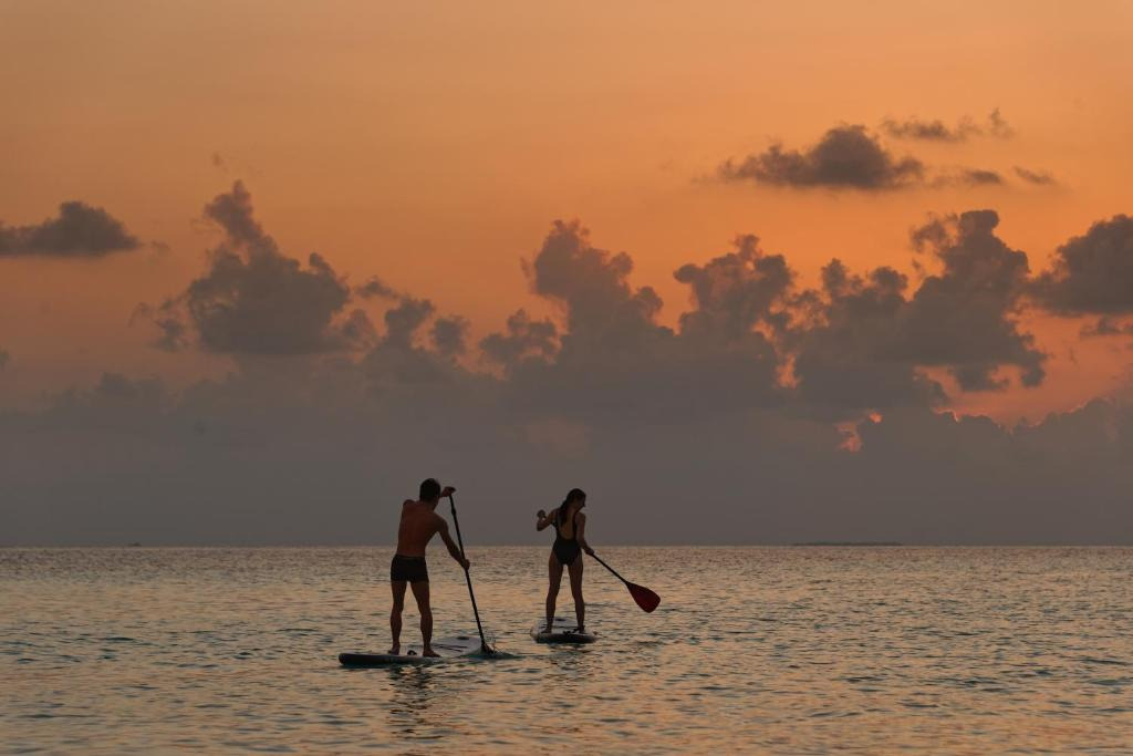 Embudu Village Maldivi