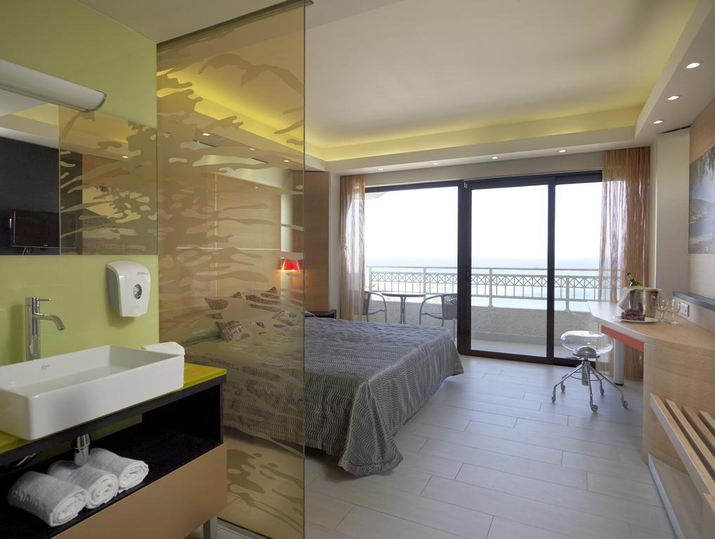 Hotel Esperos Mare