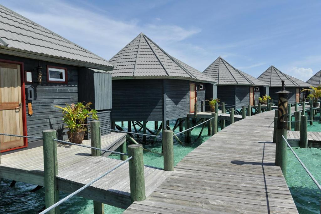 Komandoo Island Resort and Spa