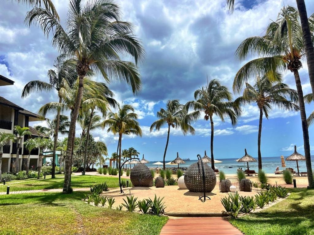Intercontinental Mauritius Balaclava