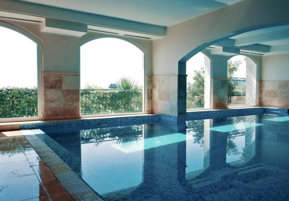 Hotel Azimut